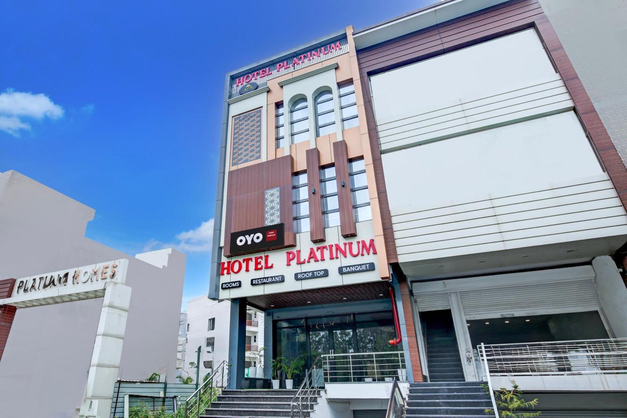Hotel O Platinum Zirakpur Exterior foto